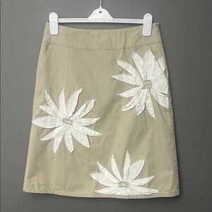 Boden Tan A-Line Skirt with White Floral Design - Size 10